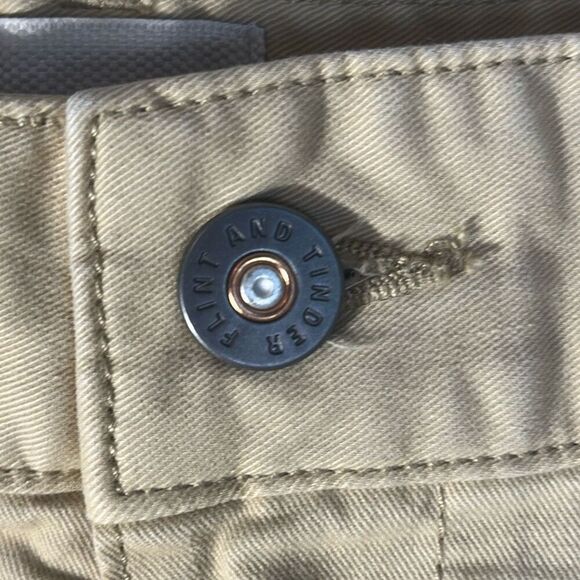 Flint and Tinder Mens Tan Khaki Chino Golf Shorts size 32 - Picture 2 of 7